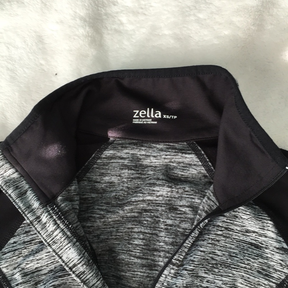 Black and gray half zip athletic running exercise jacket - Picture 4 of 5